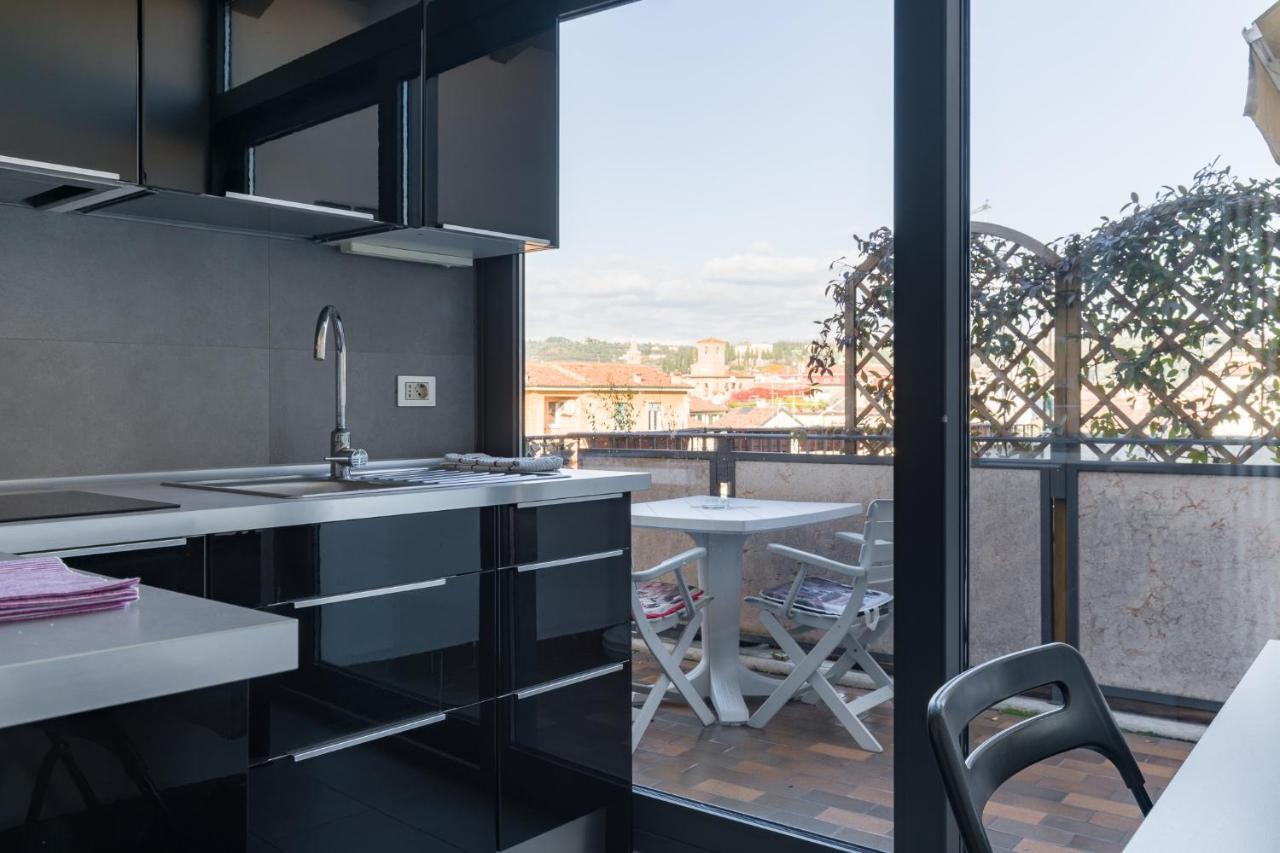 Central Apartment Behind The Arena Verona Kültér fotó